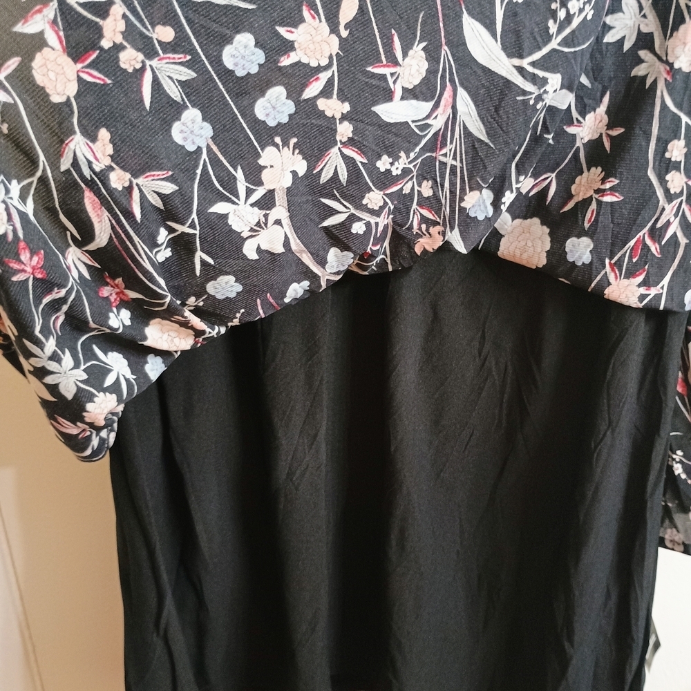 Chic Black Floral Women's Blouse - Picture 6 of 8